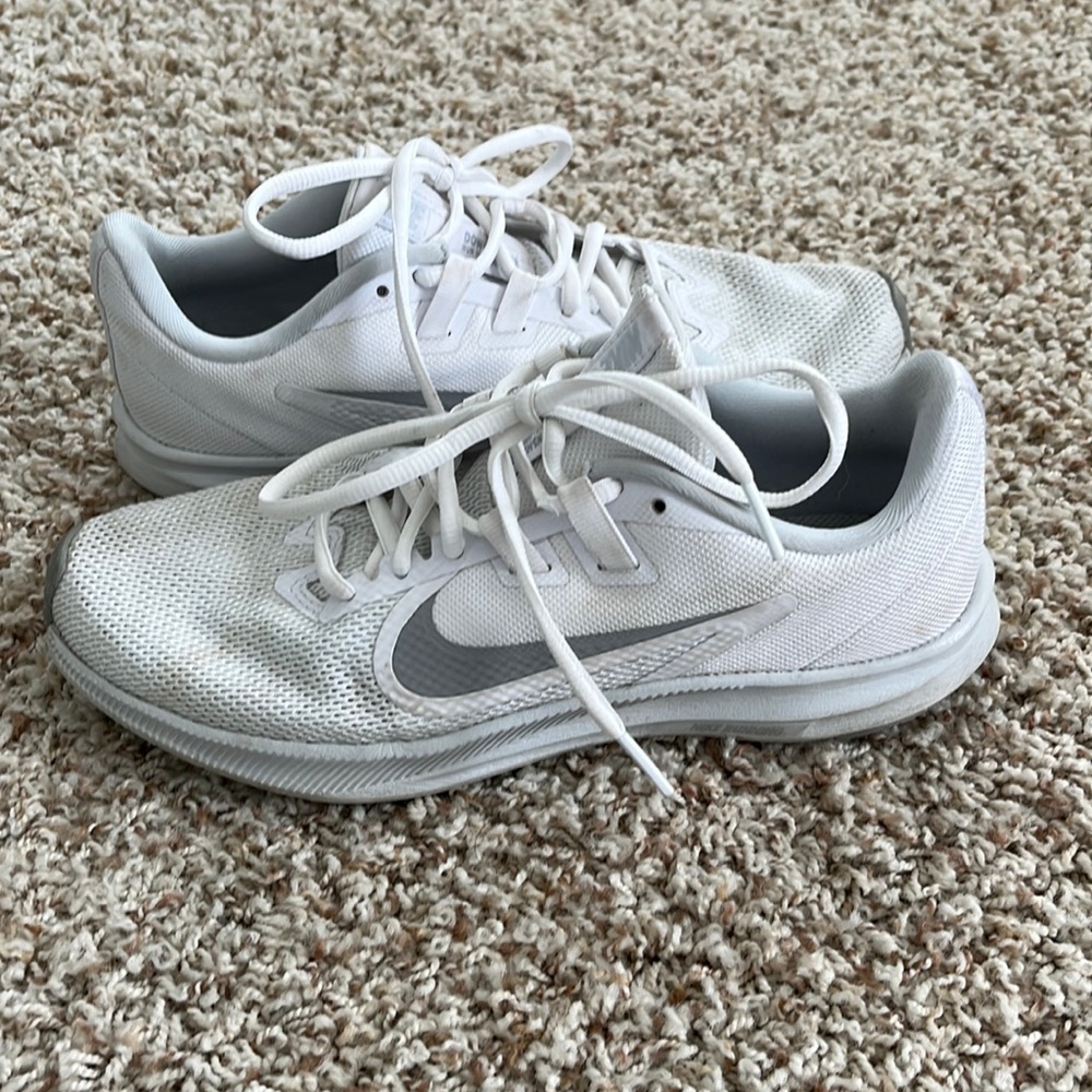 Nike Downshifter women’s size 8 white tennis shoes